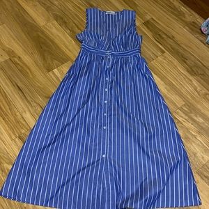 Urban Outfitters lovely maxi dress; button down; size Small